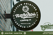 UT Rachoe - An Inktrap Retro Script, a Script Font by Universitype (Thumbnail 5 of 9)