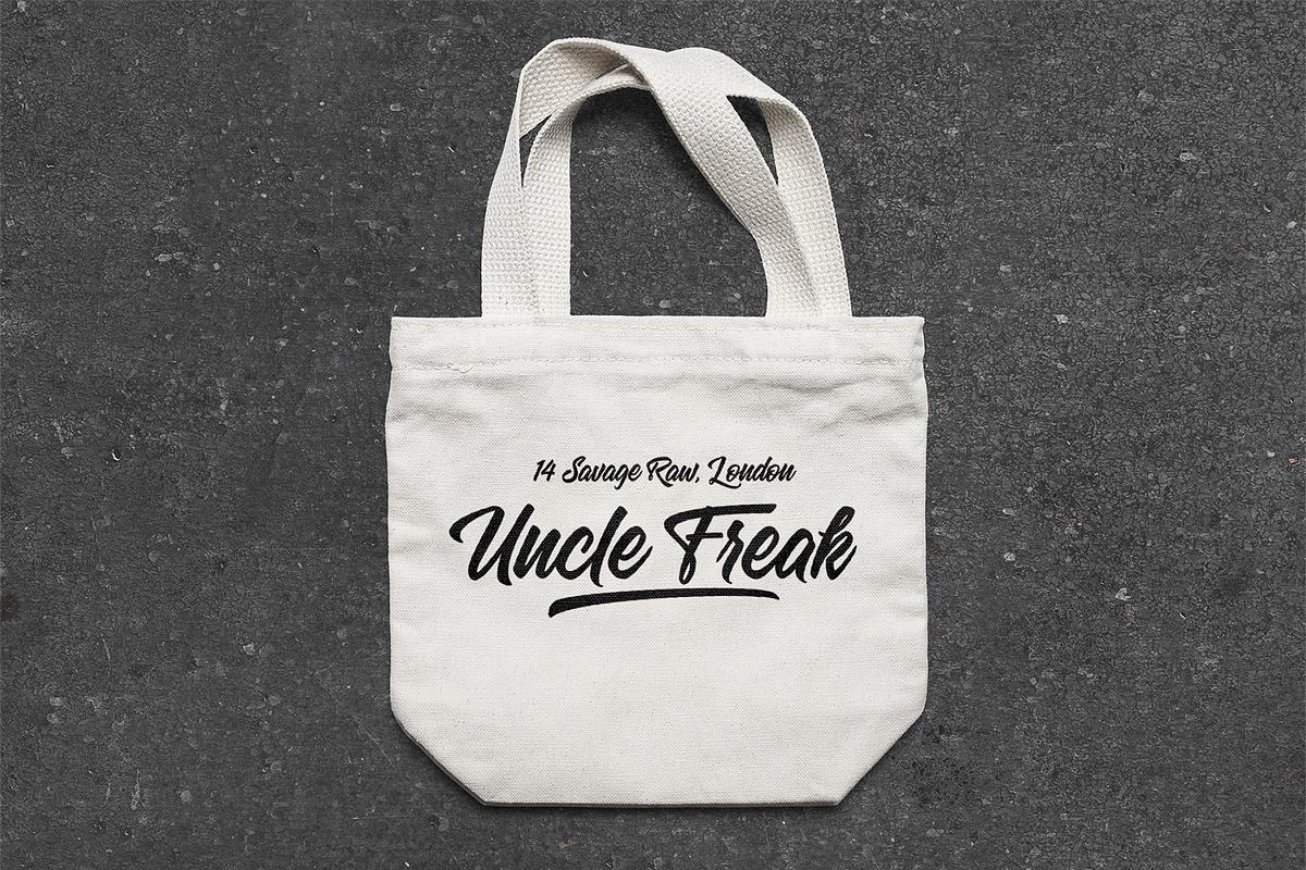 Manchester Script Font preview 6
