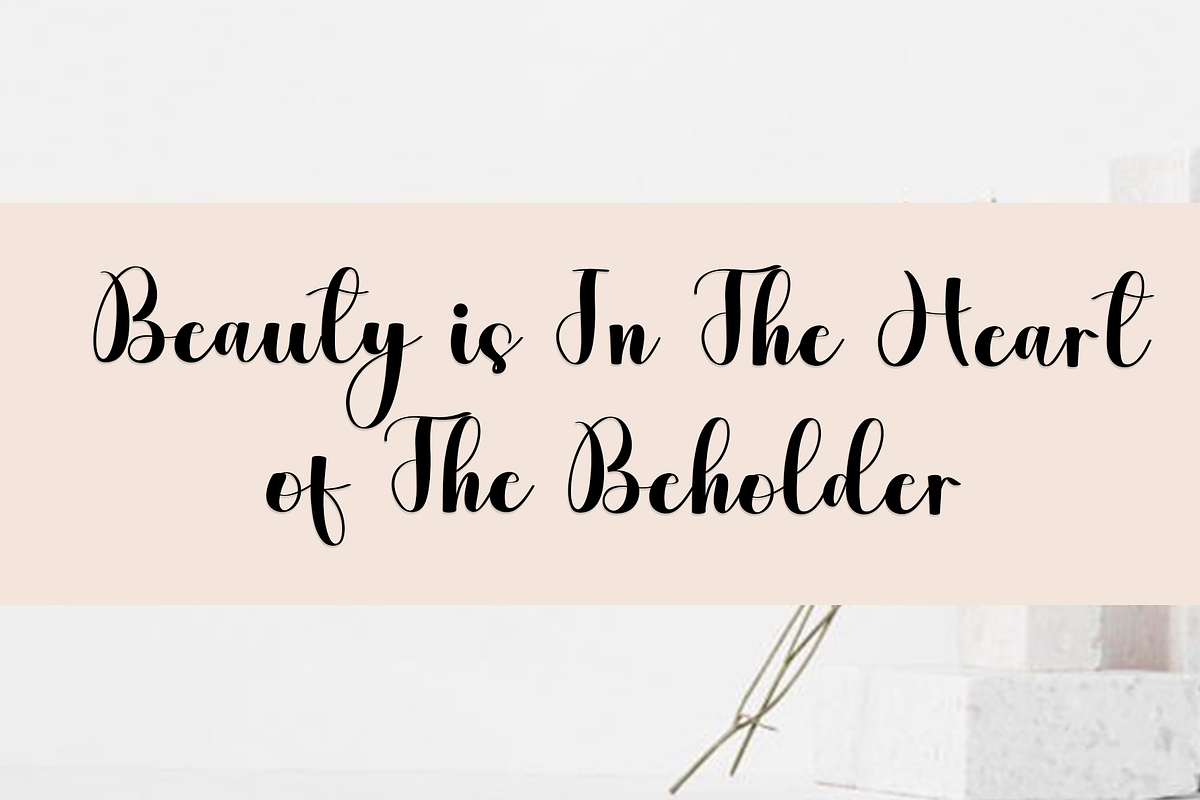 Bigday Christmas, a Handwritten Font by InermediaSTUDIO (Photo 2 of 8)