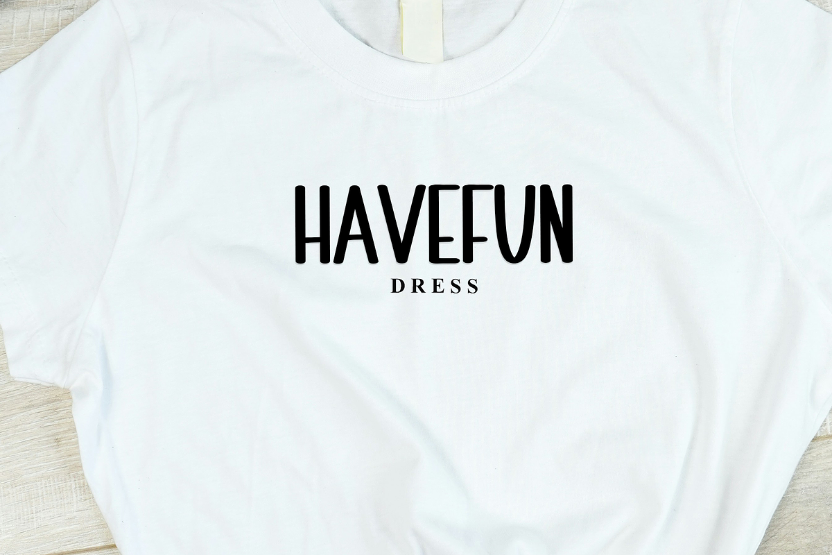 Dreaming, a Sans Serif Font by InermediaSTUDIO (Photo 7 of 8)