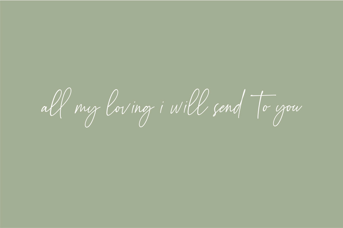 Elleanor - Handwritten Font, a Script Font by Fikryal Studio (Photo 4 of 9)