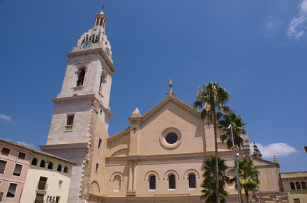 Valencia, an Architecture Photo by Pabkov