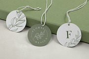 Minimal Logo Kit, a Branding & Logo Template by Garden in frame (Thumbnail 10 of 11)