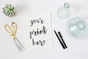 ValuePack: 6 Feminine Styled Mockups