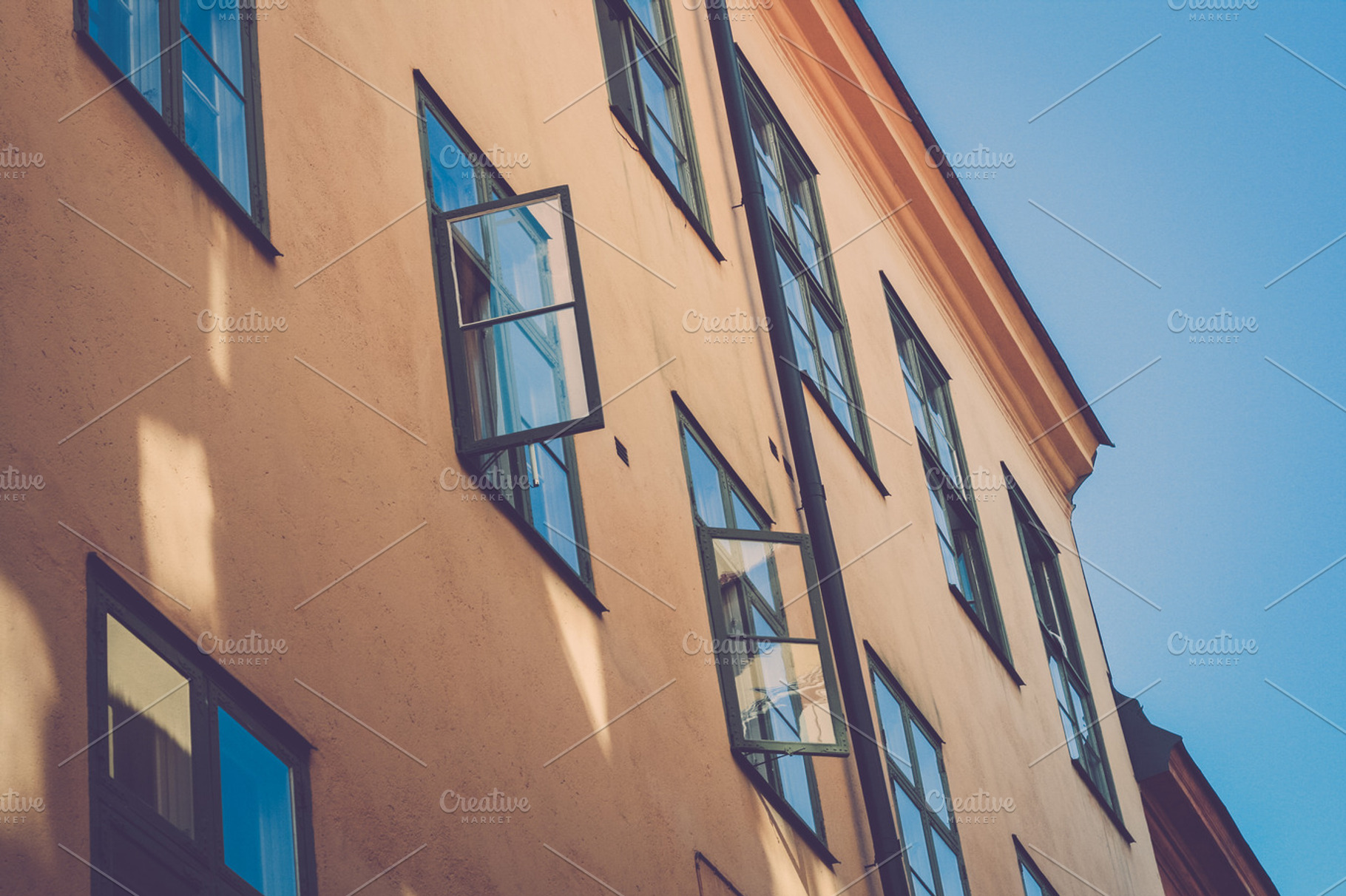 An Air Of Old Town