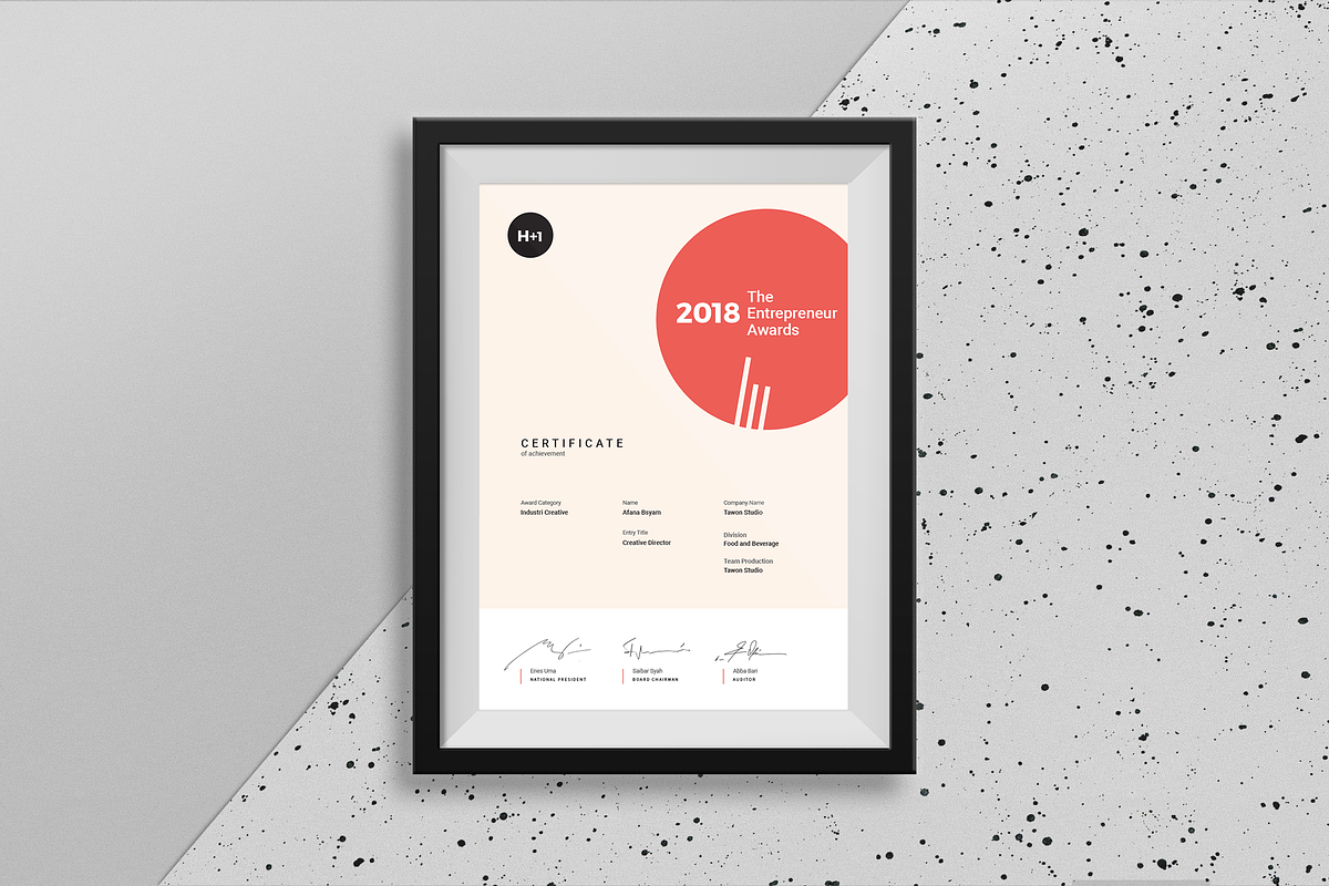 Modern Certificate, a Stationery Template by BOXKAYU (Photo 2 of 6)