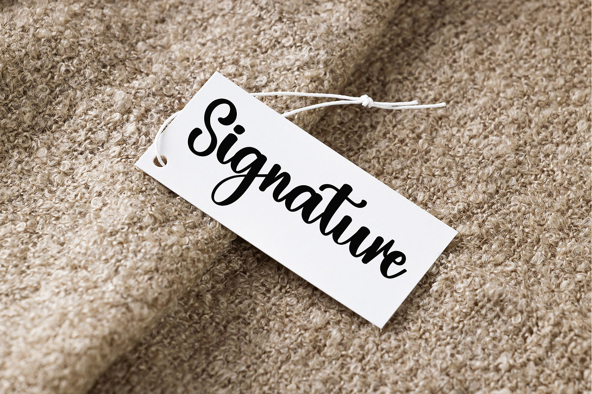 Simple Grinch, a Handwritten Font by InermediaSTUDIO (Photo 2 of 7)