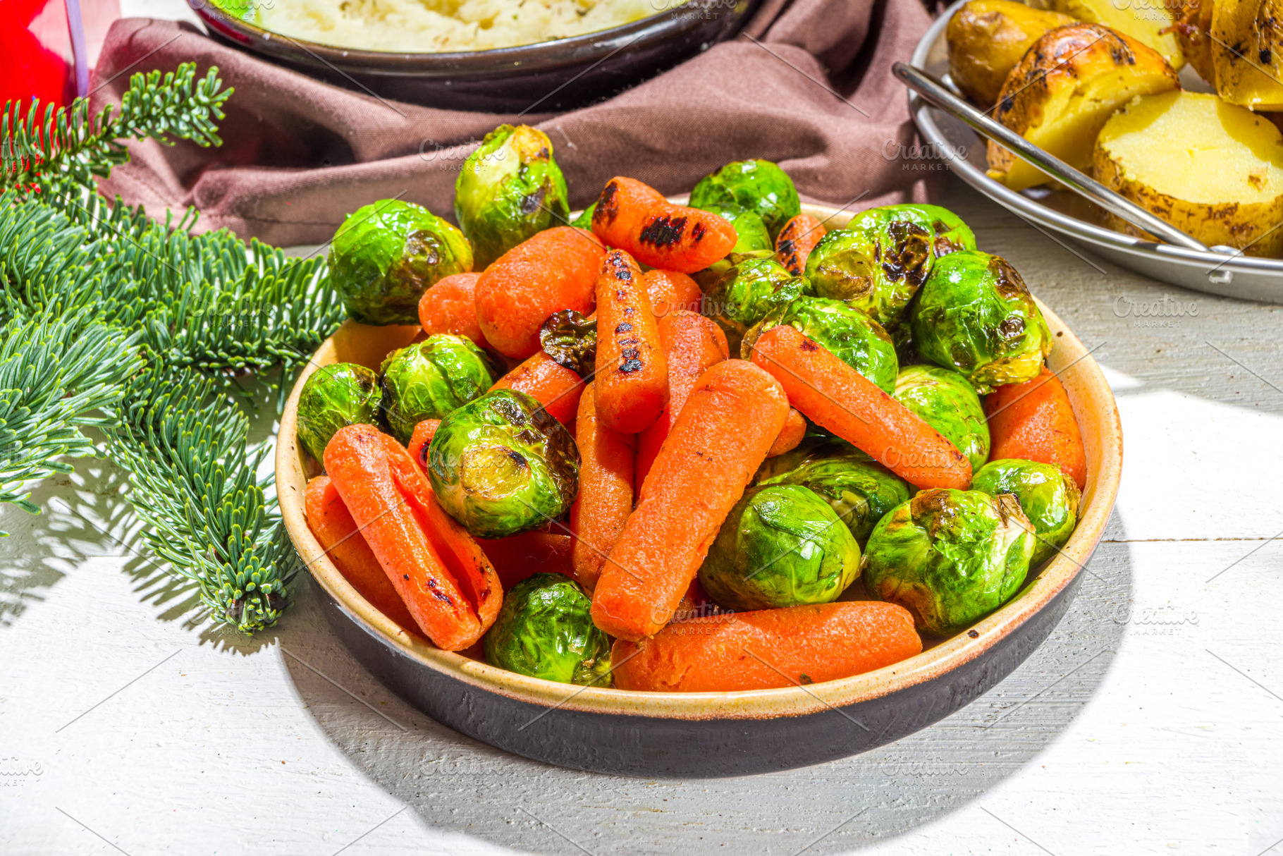 Festive Christmas dinner table, a Food & Drink Photo by Rimma