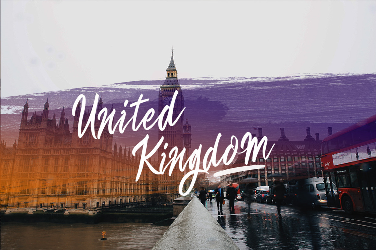 Beautiful Script Fonts Mini Bundle, a Script Font by Putra Khan (Photo 14 of 33)
