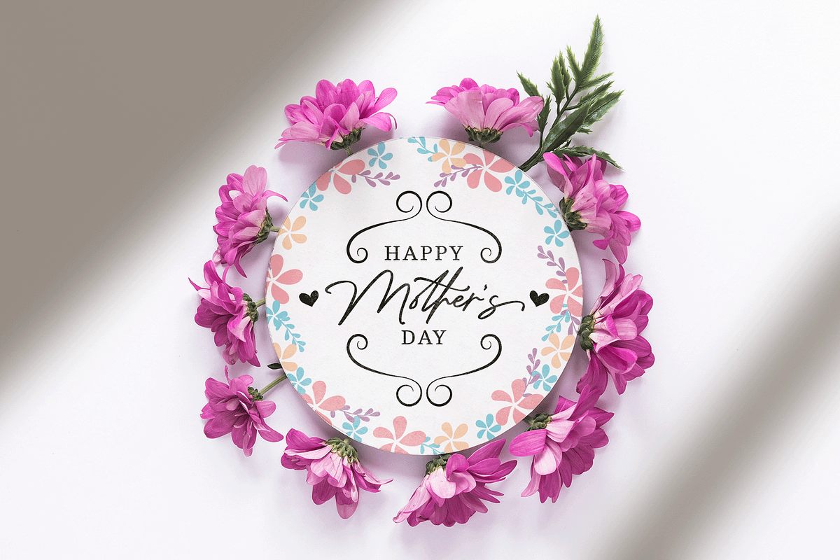 Pisonest (Glyph Central Europan), a Script Font by Meutuwah (Photo 6 of 10)