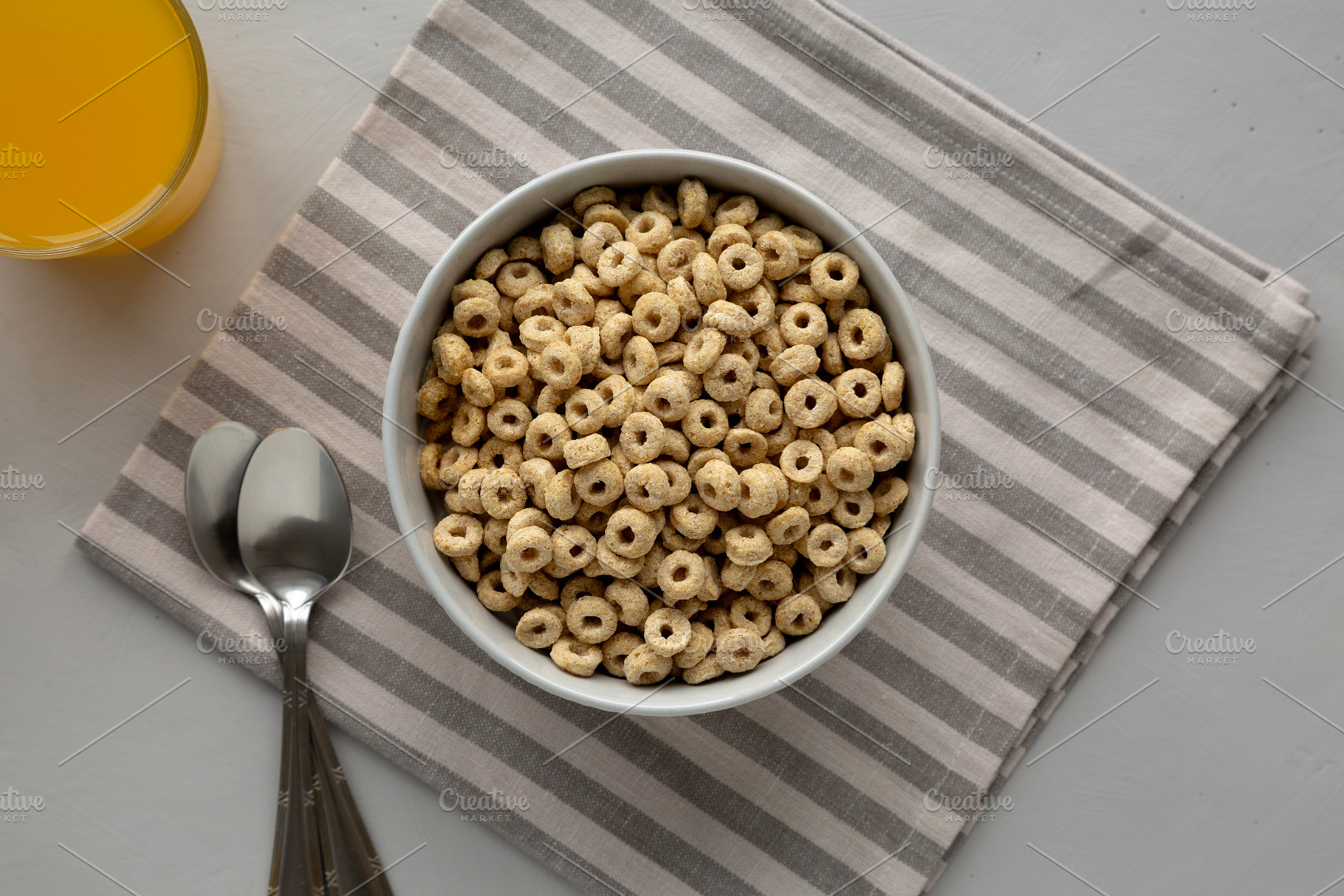 Healthy Cereals Rings with Honey for Breakfast, a Food & Drink Photo by LiudmylaChuhunova