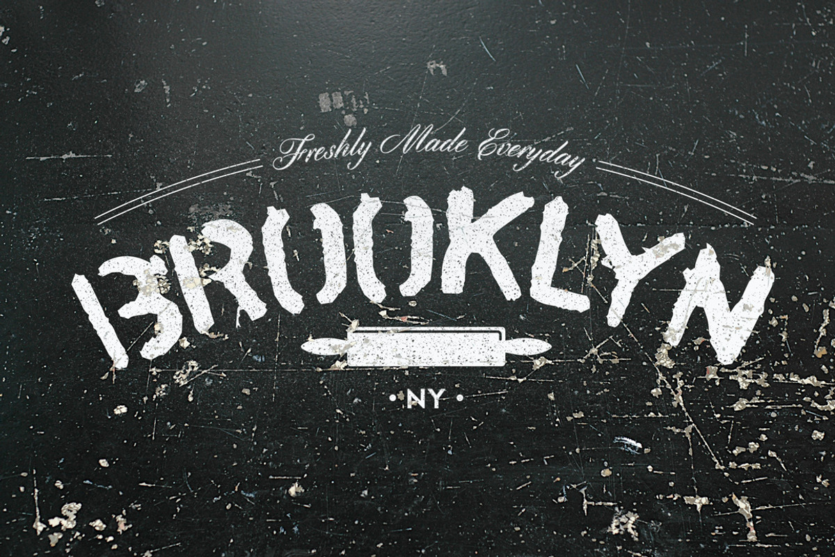 Lluc Script Typeface preview 2