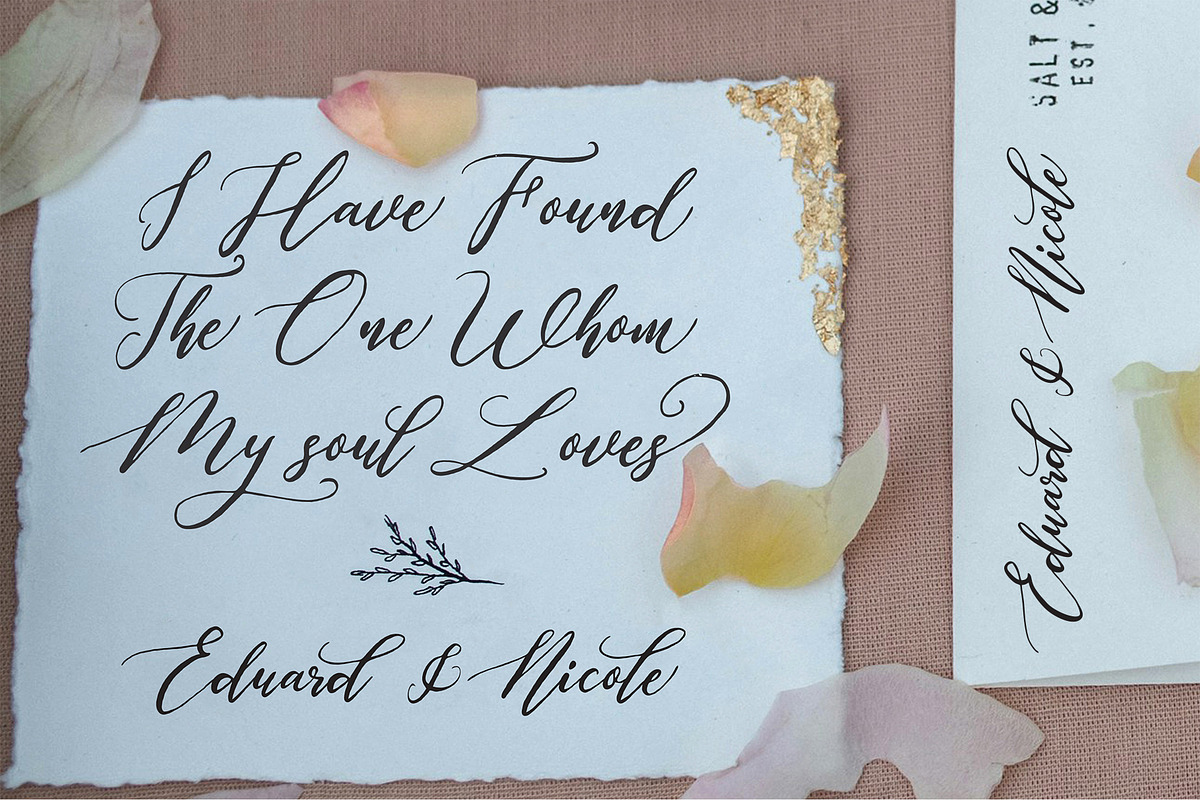 Elastime, a Font by Sulthan Studio (Photo 5 of 9)