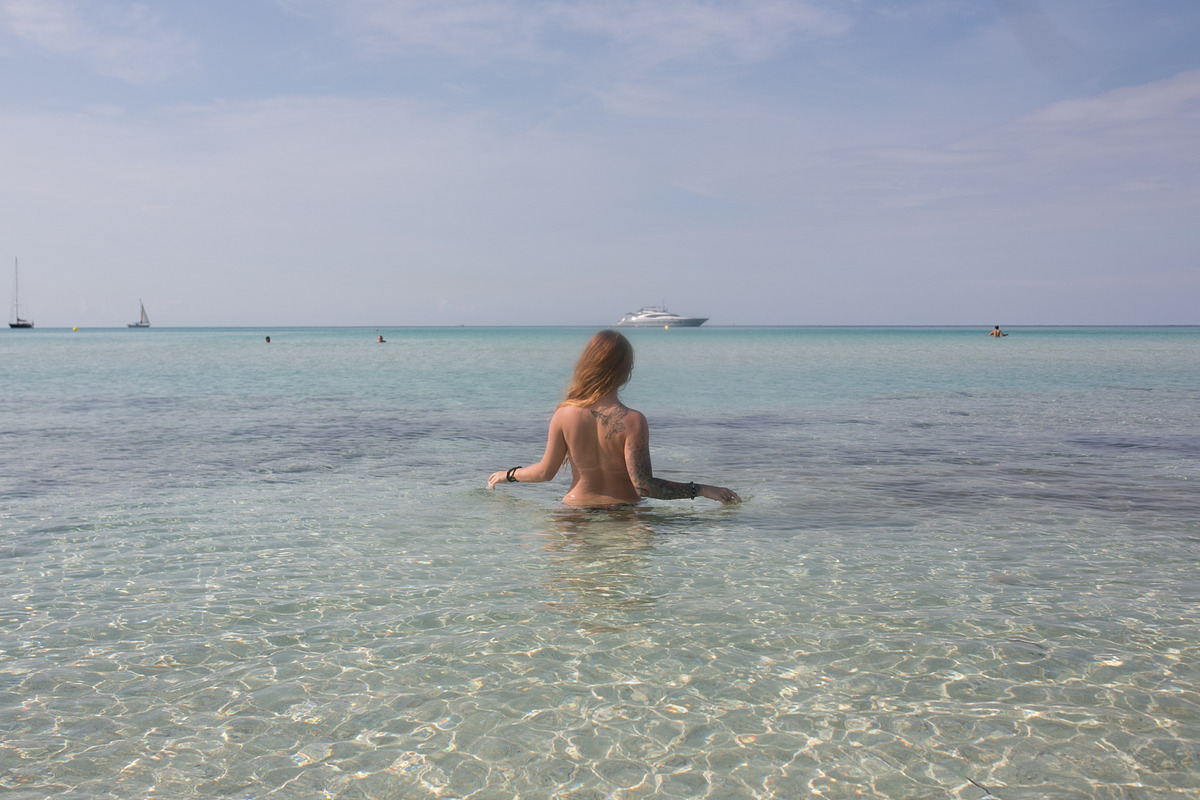 Sunny Sea-18 presets Lr lifestyle, an Action Add-On by Graphics, Presets, Photos (Photo 7 of 28)