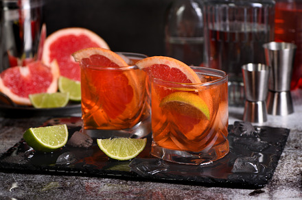 Grapefruit Prosecco Gin Spritz