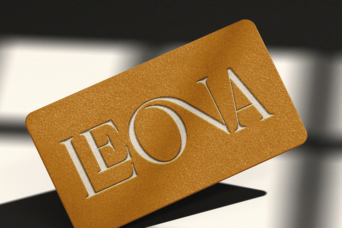 CRONDE || Elegant Luxury Serif, a Serif Font by ToniStudio (Photo 4 of 10)