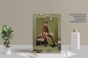 Fashion Lookbook - Alexa