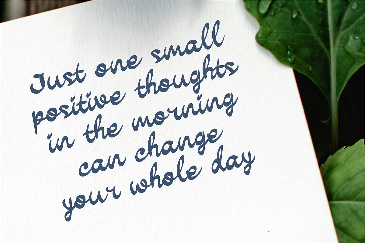 RIELEVA, a Handwritten Font by Rizenight (Photo 5 of 6)
