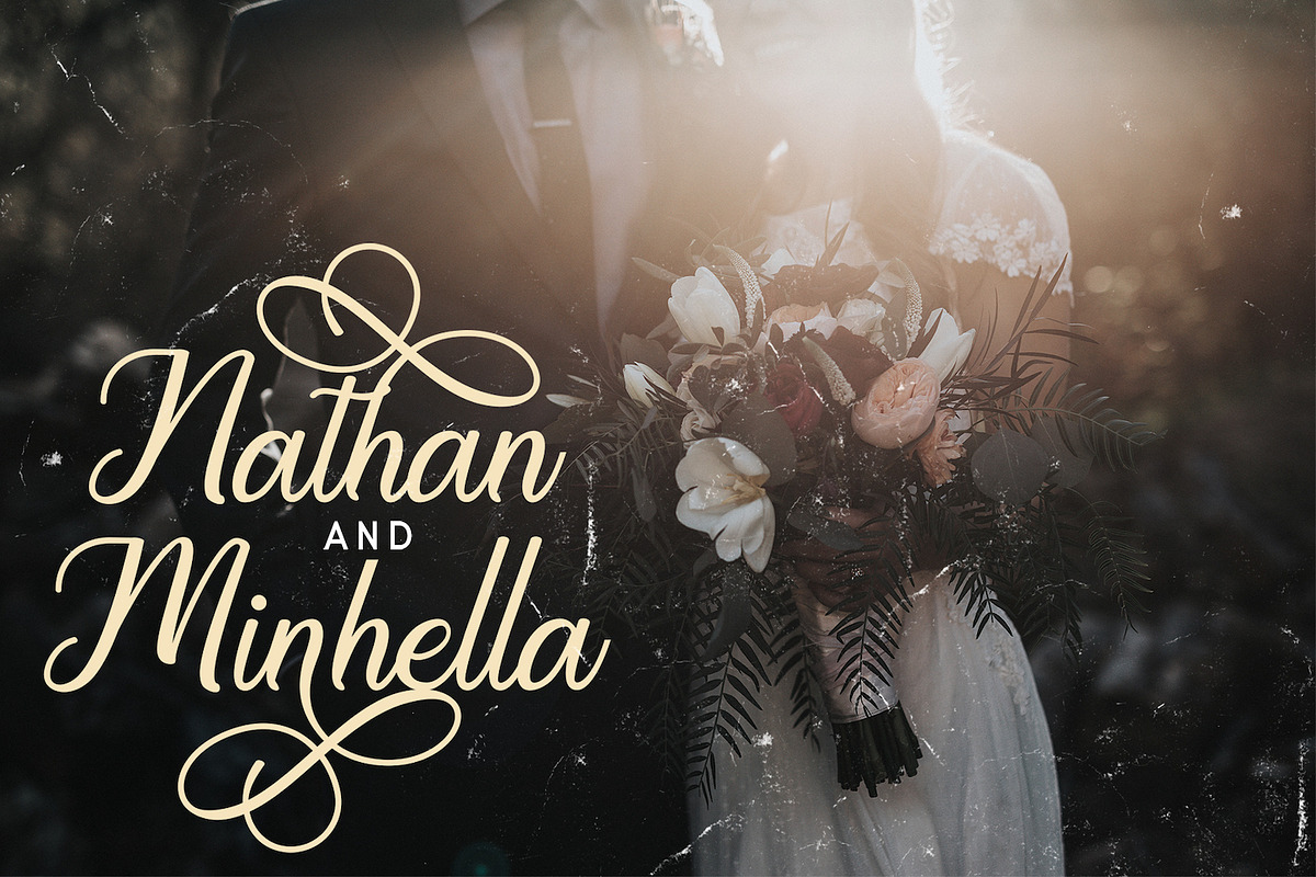 Regalhisa - Calligraphy Font preview 7