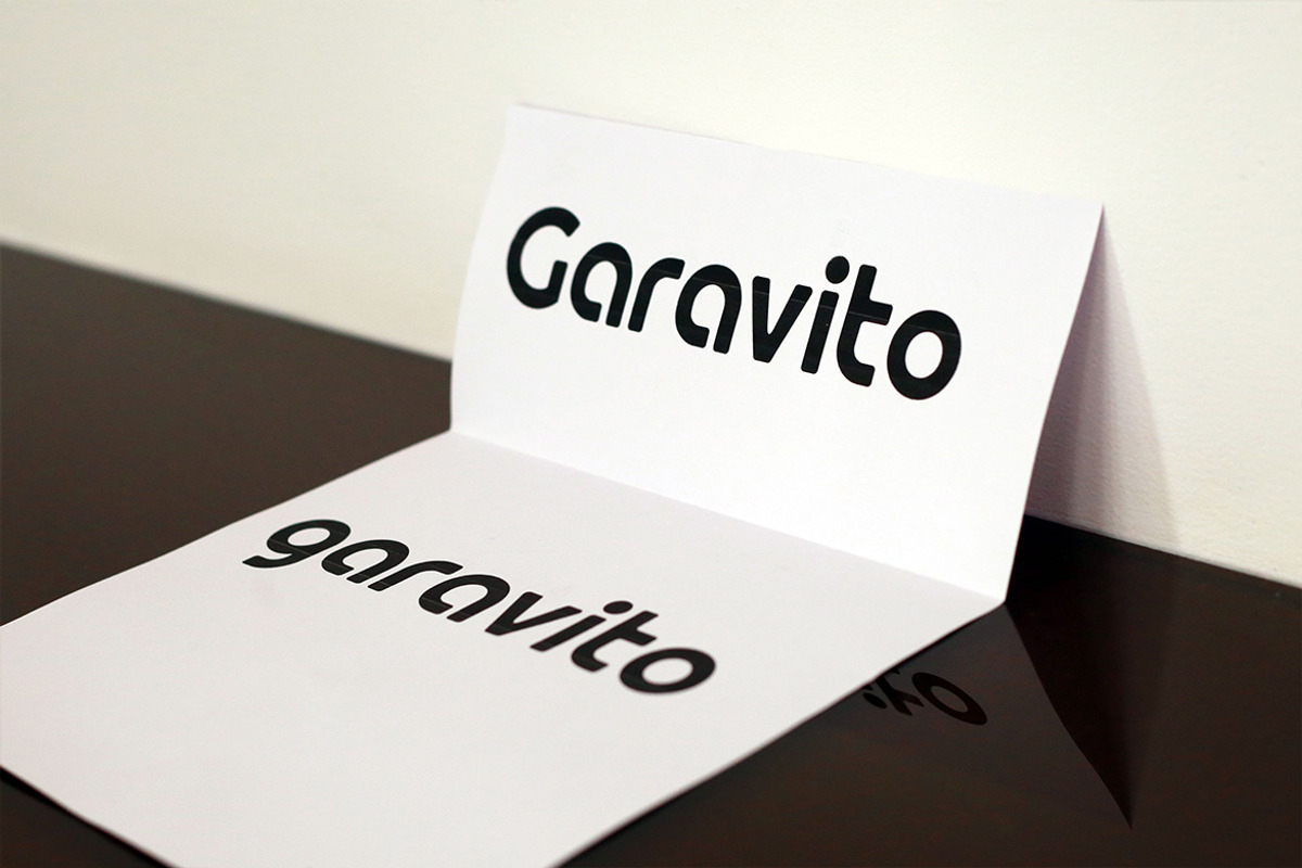 Garavito Display & WebFont preview 4