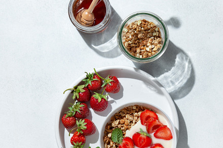 breakfast with granola and strawberr