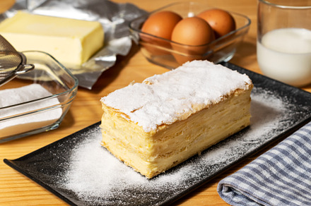 White layered cream pie, a Background Photo by wr7 Media