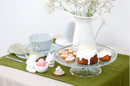Beautiful Easter table setting