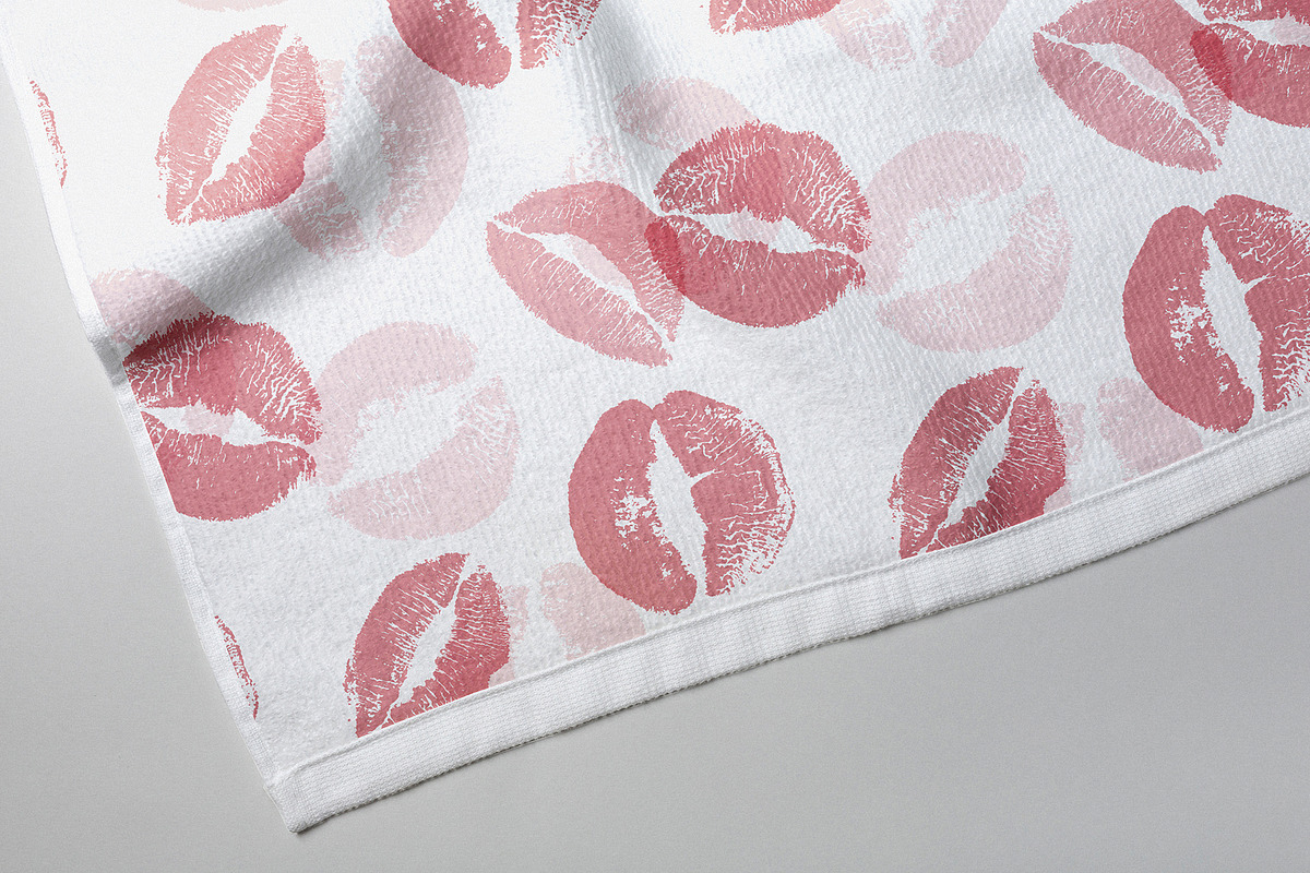 15 Seamless Lipstick Kisses Patterns, a Pattern Graphic by Kokoshka (Photo 15 of 15)