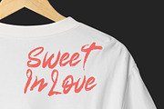 Saftoesa - Brush Font, a Handwritten Font by Dhabee (Thumbnail 5 of 14)
