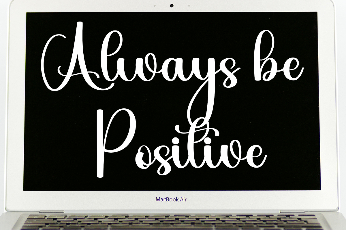 Babyday, a Handwritten Font by InermediaSTUDIO (Photo 6 of 8)