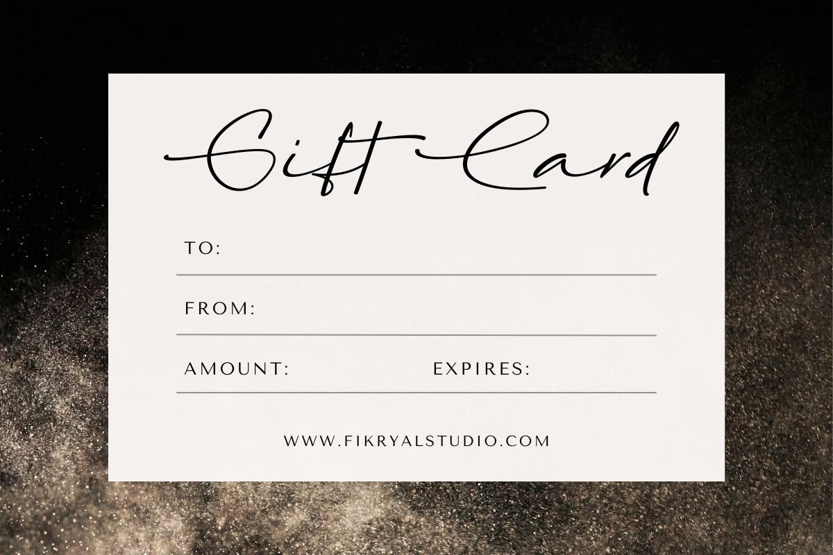 Romento – Modern Signature, a Script Font by Fikryal Studio (Photo 2 of 10)