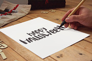 Popular otf FONT, a Script Font by Kapitosh (Thumbnail 2 of 3)
