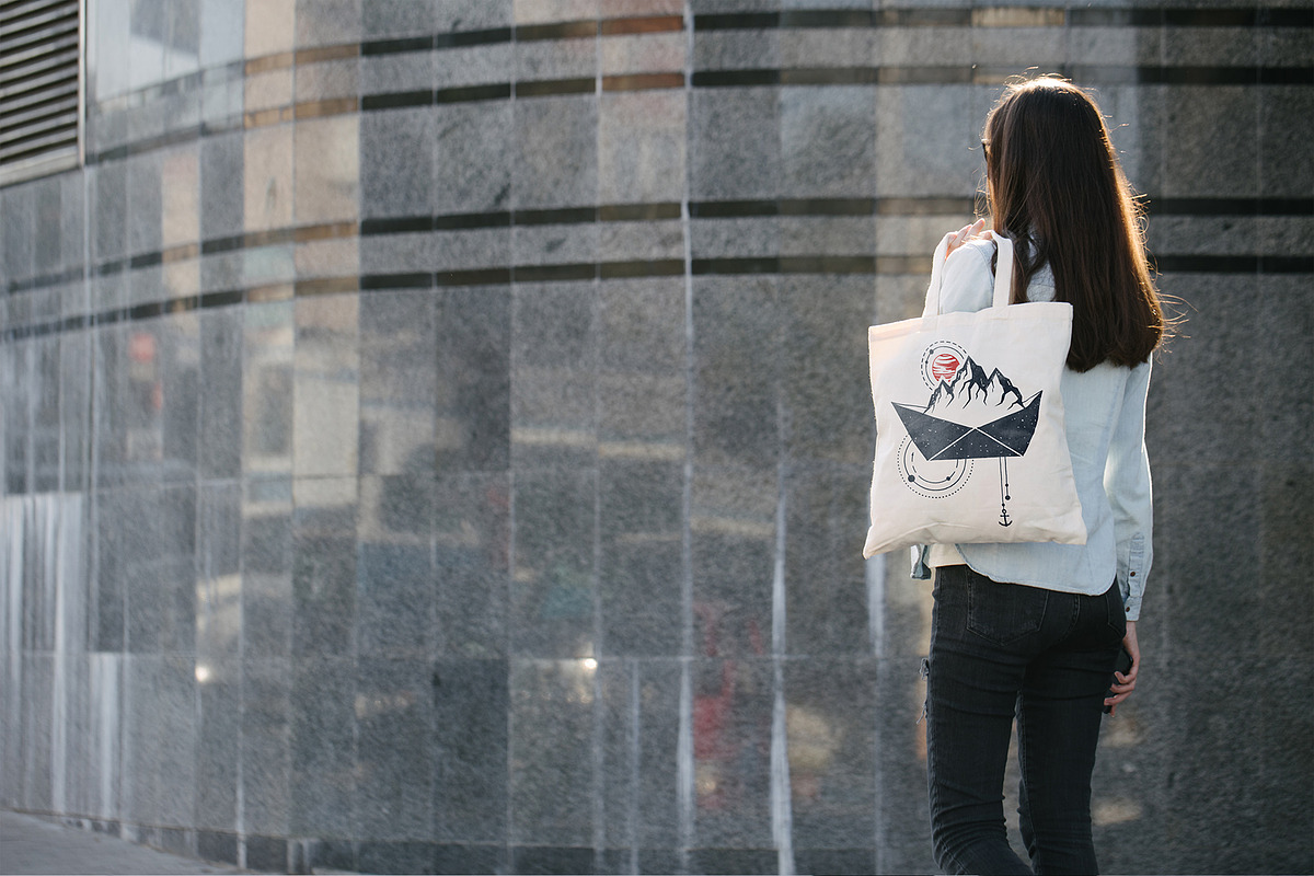Tote Bag Mock Up Pack, a Product Mockup by Arfis (Photo 11 of 20)