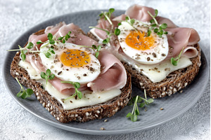 Puffed rice cake sandwiches, a Food & Drink Photo by ZinetroN