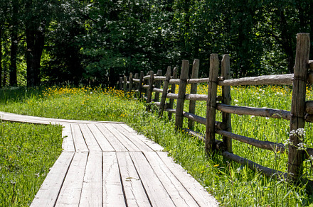 Do-it-yourself fence and pavement, an Architecture Photo by Schreibikus