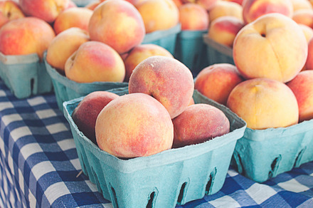 Fresh Peaches at Farmer's Market
