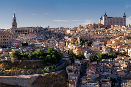 Scatto panoramico della città di Toledo con il fiume Tago (Spai, an Architecture Photo by Angelo D'Amico Photograph