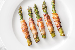 Crispy Fried Asparagus, a Food & Drink Photo by Alexander Prokopenko