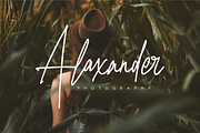 Cupicupita - Signature Font, a Handwritten Font by Badsign Type (Thumbnail 6 of 9)