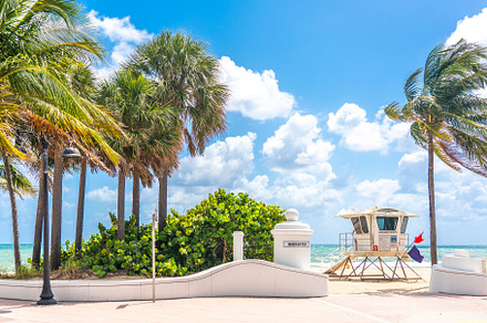 Fort Lauderdale, an Architecture Photo by Maria Kray