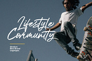 Qindom, a Script Font by Realtype (Thumbnail 2 of 12)