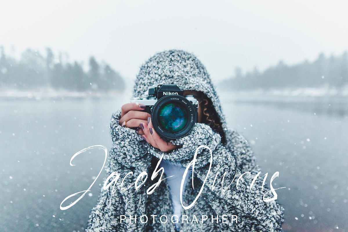 Matthias - Brush Script Font preview 5