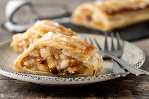 Homemade apple strudel, a Food & Drink Photo by etorres69