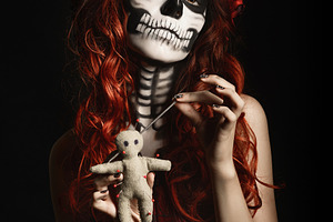 Girl with calavera (muertos) makeup