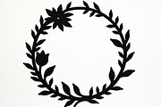 Elegant Leaf Wreath Frame Bundle, an Illustration by Designs_River (Thumbnail 7 of 9)