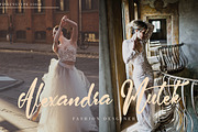 Berrigela Anitta, a Script Font by pineungtype (Thumbnail 5 of 6)