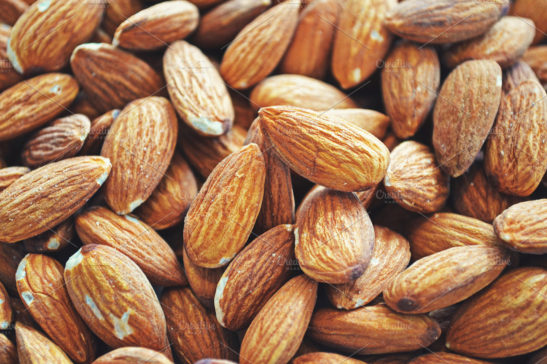 Almonds Containing Raw Almonds And Nut