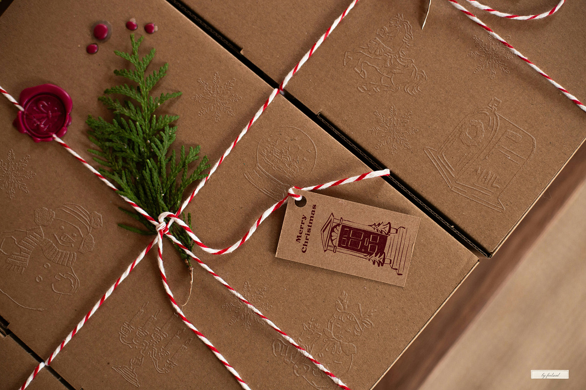 Little Christmas Things Illustration, a Seasonal Illustration by Feelsoul (Photo 2 of 10)