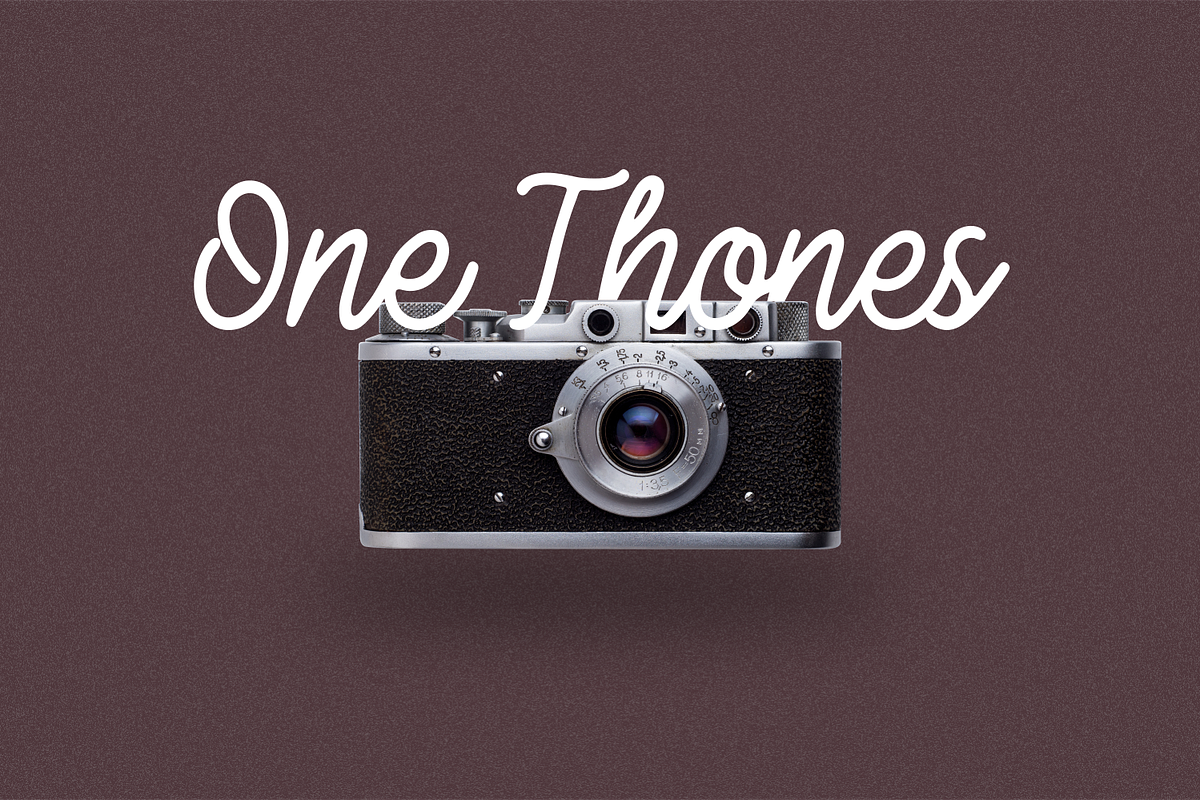 Gelatique | Handwritten Font, a Script Font by Forberas Club (Photo 5 of 7)