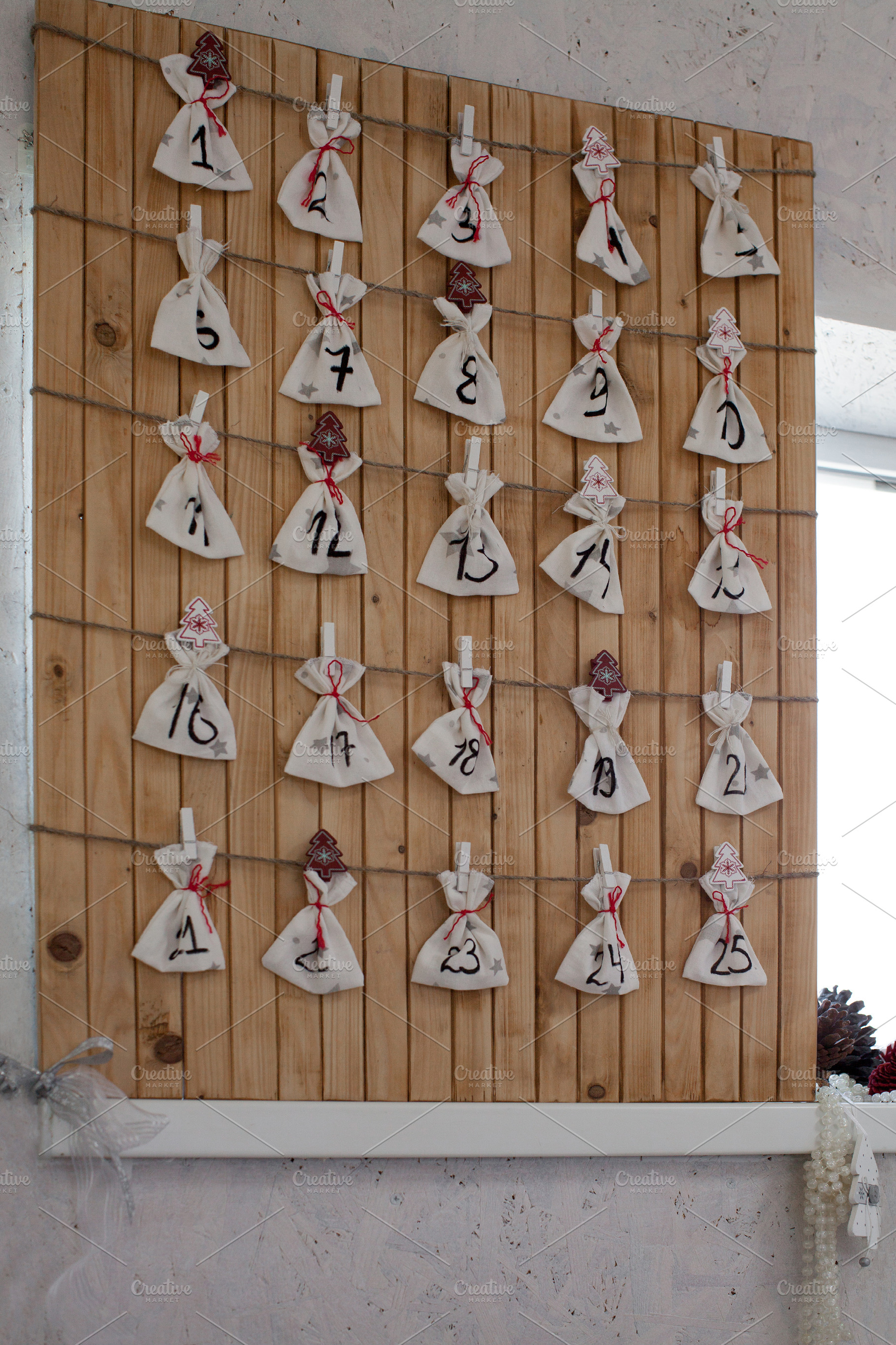 DIY acts of kindness Advent calendar, an Arts & Entertainment Photo by Eni_fly
